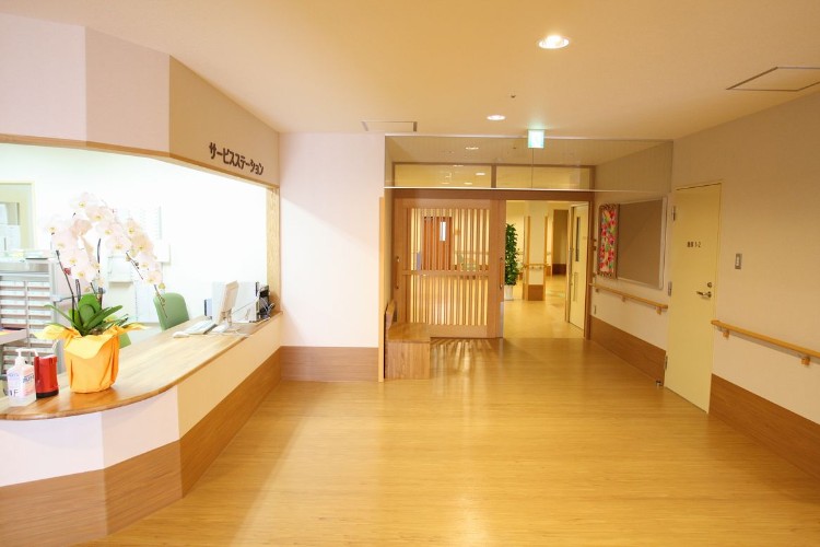 医療法人徳洲会 介護老人保健施設かわぐちナーシングホームの正職員 介護職 介護老人保健施設の求人情報イメージ2