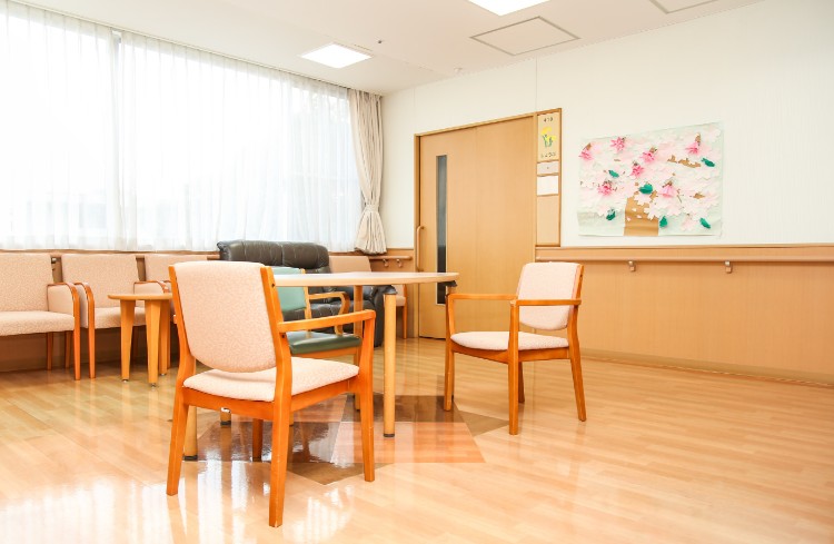 医療法人三星会 介護老人保健施設レストア横浜のパート・アルバイト 介護職 介護老人保健施設の求人情報イメージ2