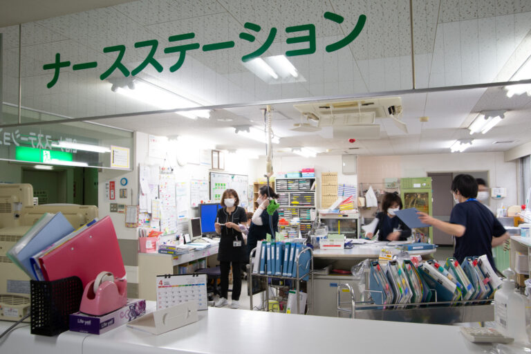 医療法人関越中央病院 関越中央病院の正職員 看護助手 病院 急性期病棟 整形外科 放射線科 消化器内科 消化器外科 一般外科 一般内科 循環器内科 泌尿器科 脳神経外科 その他の診療科目の求人情報イメージ2