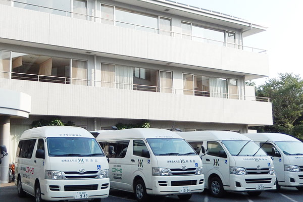 医療法人社団創造会 介護医療院エスペーロの正職員 介護職 介護医療院 デイサービスの求人情報イメージ1