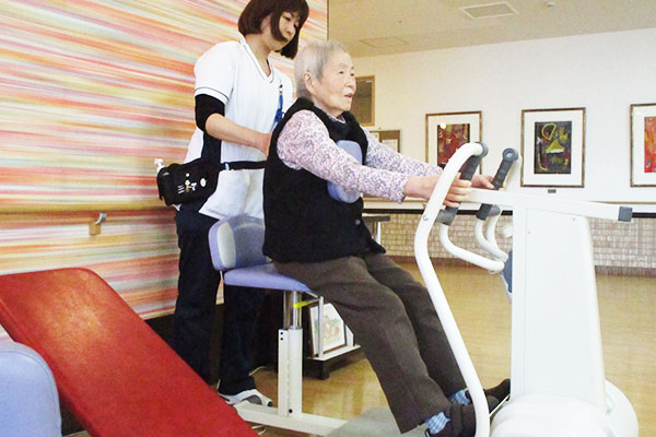 医療法人社団創造会 介護老人保健施設クレオの正職員 介護職 介護老人保健施設 デイサービスの求人情報イメージ2