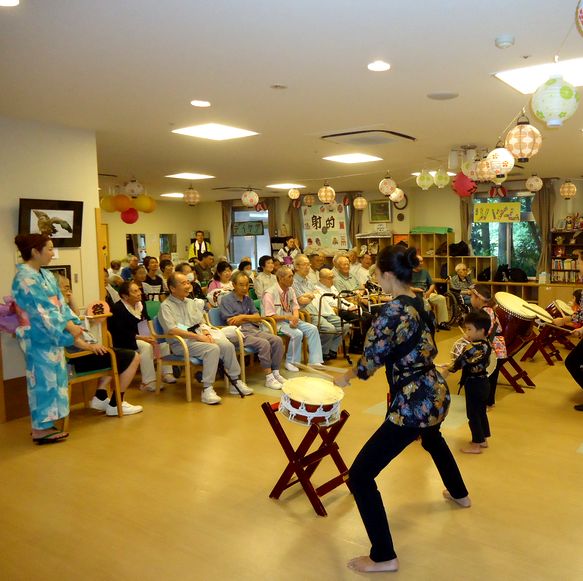 医療法人徳洲会 介護老人保健施設かわぐちナーシングホームの正職員 介護職 介護老人保健施設の求人情報イメージ5