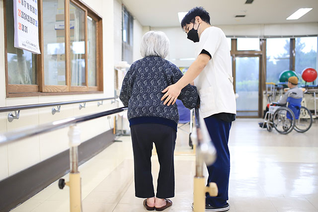 医療法人和泉会 いずみ病院のパート・アルバイト 看護助手 病院 一般内科 精神科・心療内科 その他の診療科目の求人情報イメージ2