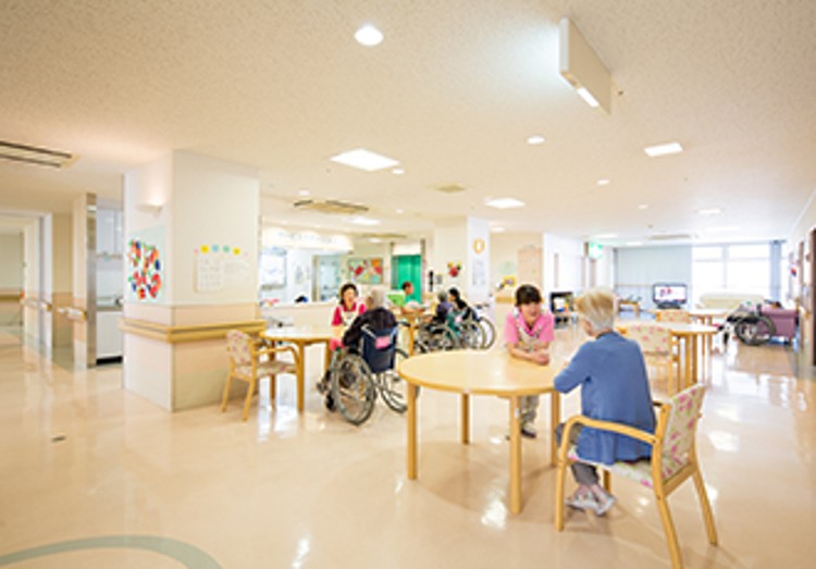 医療法人友愛会 介護老人保健施設ケアセンターサンハウスの正職員 介護職 デイサービスの求人情報イメージ2