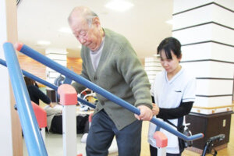 医療法人社団創造会 介護老人保健施設クレオの正職員 介護職 介護老人保健施設 デイサービスの求人情報イメージ5