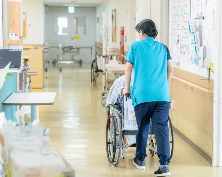 医療法人ユカリア沖縄 かんな病院の正職員 看護助手 病院 急性期病棟 回復期リハビリテーション病院 整形外科 眼科 消化器内科 一般外科 一般内科 循環器内科 皮膚科 耳鼻咽喉科 精神科・心療内科 その他の診療科目の求人情報イメージ3