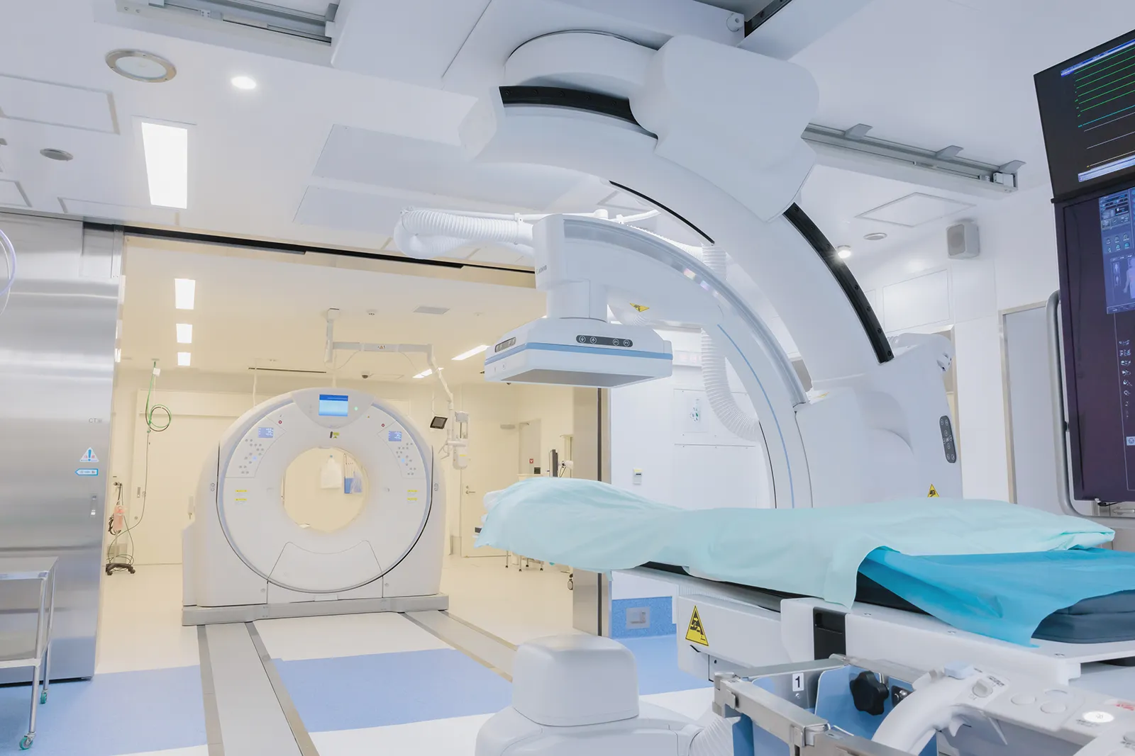 国立大学法人琉球大学 琉球大学病院のパート・アルバイト 看護助手 病院 急性期病棟 整形外科 産婦人科 眼科 放射線科 消化器内科 消化器外科 一般外科 一般内科 循環器内科 形成外科 リウマチ科 皮膚科 耳鼻咽喉科 精神科・心療内科 その他の診療科目の求人情報イメージ5