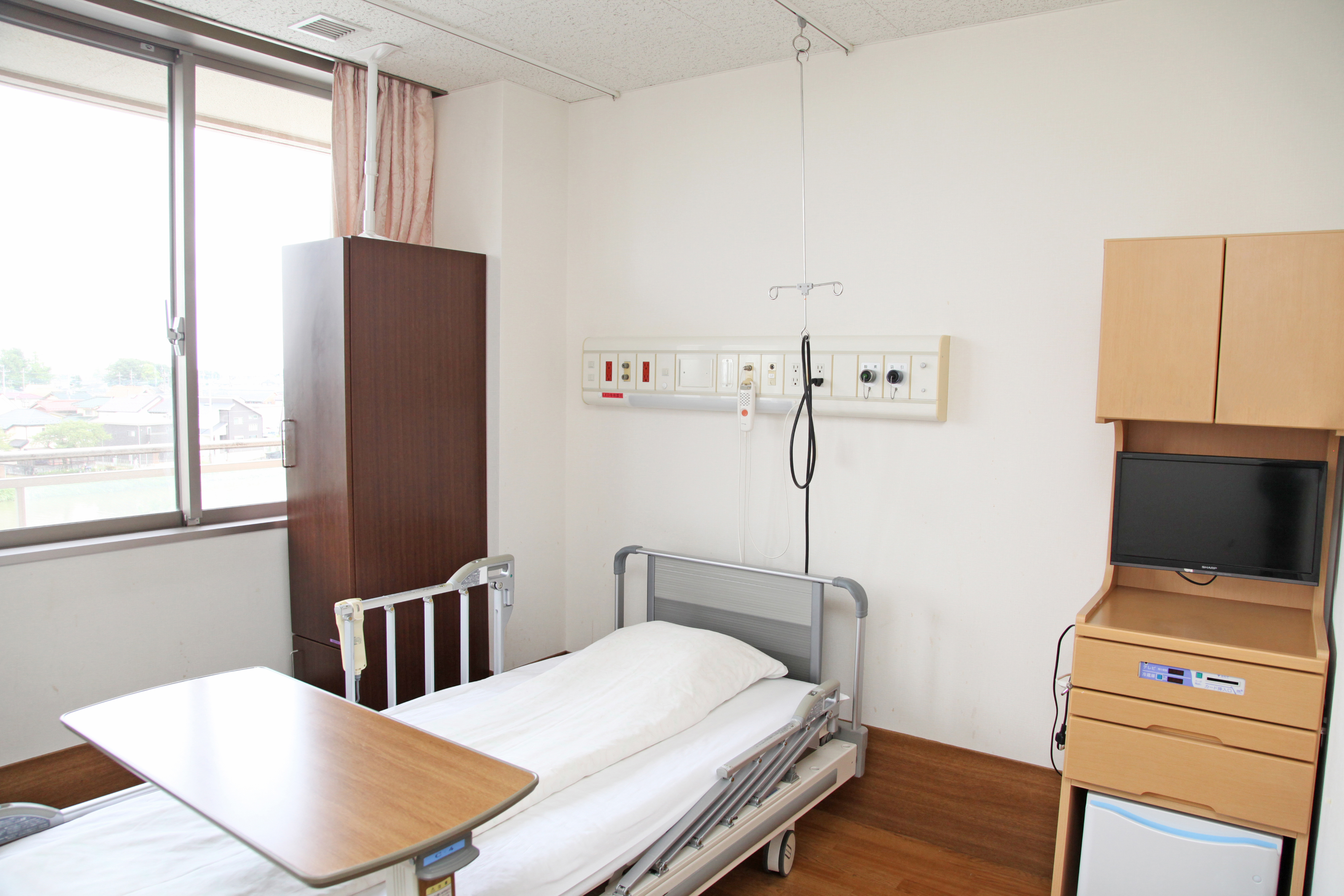 医療法人財団明理会 春日部中央総合病院の正職員 看護助手 病院 急性期病棟 整形外科 産婦人科 眼科 放射線科 消化器内科 消化器外科 一般外科 一般内科 循環器内科 形成外科 皮膚科 耳鼻咽喉科 その他の診療科目の求人情報イメージ4