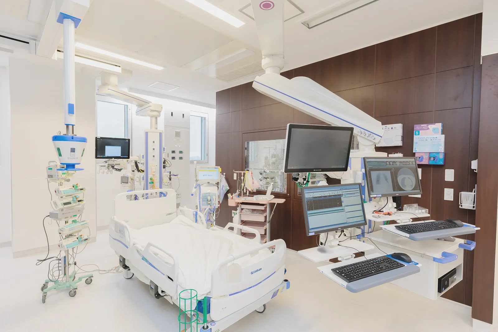 国立大学法人琉球大学 琉球大学病院のパート・アルバイト 看護助手 病院 急性期病棟 整形外科 産婦人科 眼科 放射線科 消化器内科 消化器外科 一般外科 一般内科 循環器内科 形成外科 リウマチ科 皮膚科 耳鼻咽喉科 精神科・心療内科 その他の診療科目の求人情報イメージ4