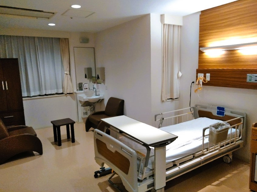 公立大学法人名古屋市立大学 名古屋市立大学医学部附属東部医療センターのパート・アルバイト 看護助手 病院 急性期病棟 整形外科 産婦人科 眼科 放射線科 消化器内科 消化器外科 一般外科 一般内科 循環器内科 形成外科 リウマチ科 皮膚科 耳鼻咽喉科 精神科・心療内科 その他の診療科目の求人情報イメージ5